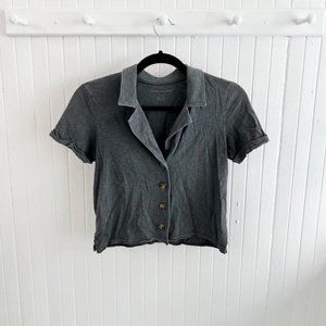 American Eagle Collared Button-Down Shirt
